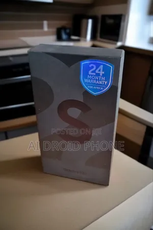 New Samsung Galaxy S22 5G 128 GB Blue