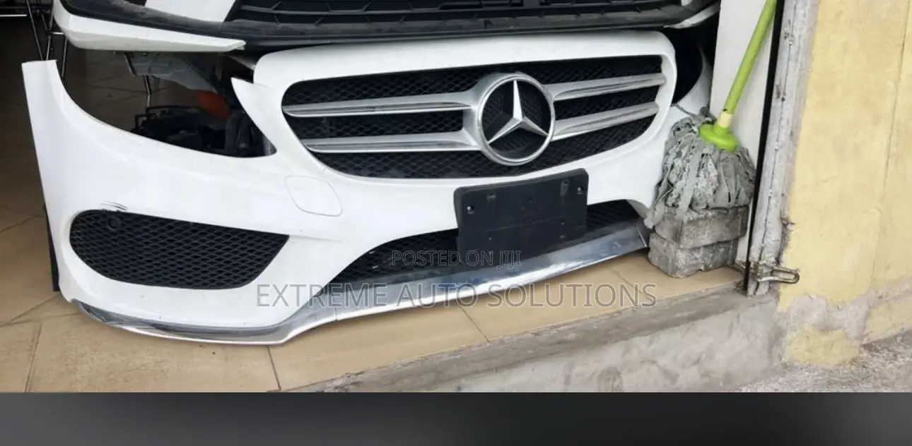 Mercedes Benz C 300 2017 Front Cut