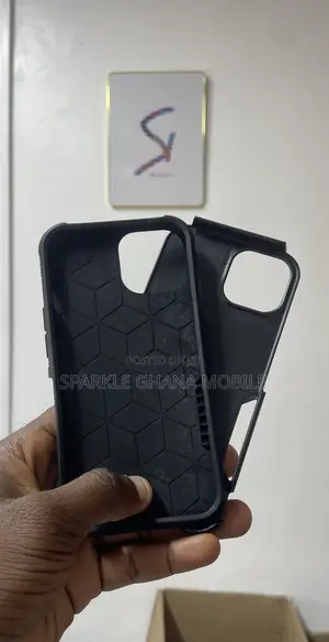 Apple iPhone 13 Black Stylish Case