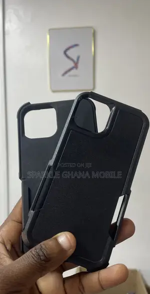 Apple iPhone 13 Black Stylish Case