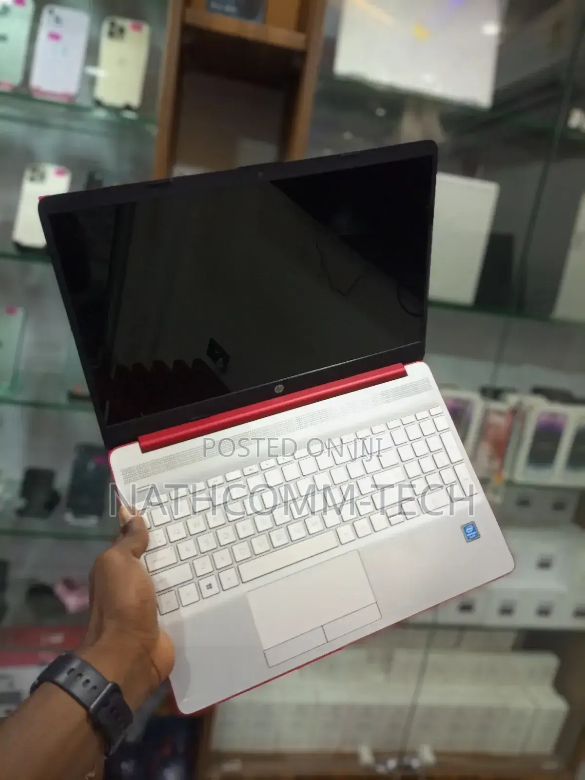 Laptop HP 15 4GB Intel HDD+SSD 128GB