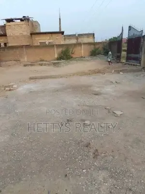 4bdrm House in Sapeiman, Amasaman for sale