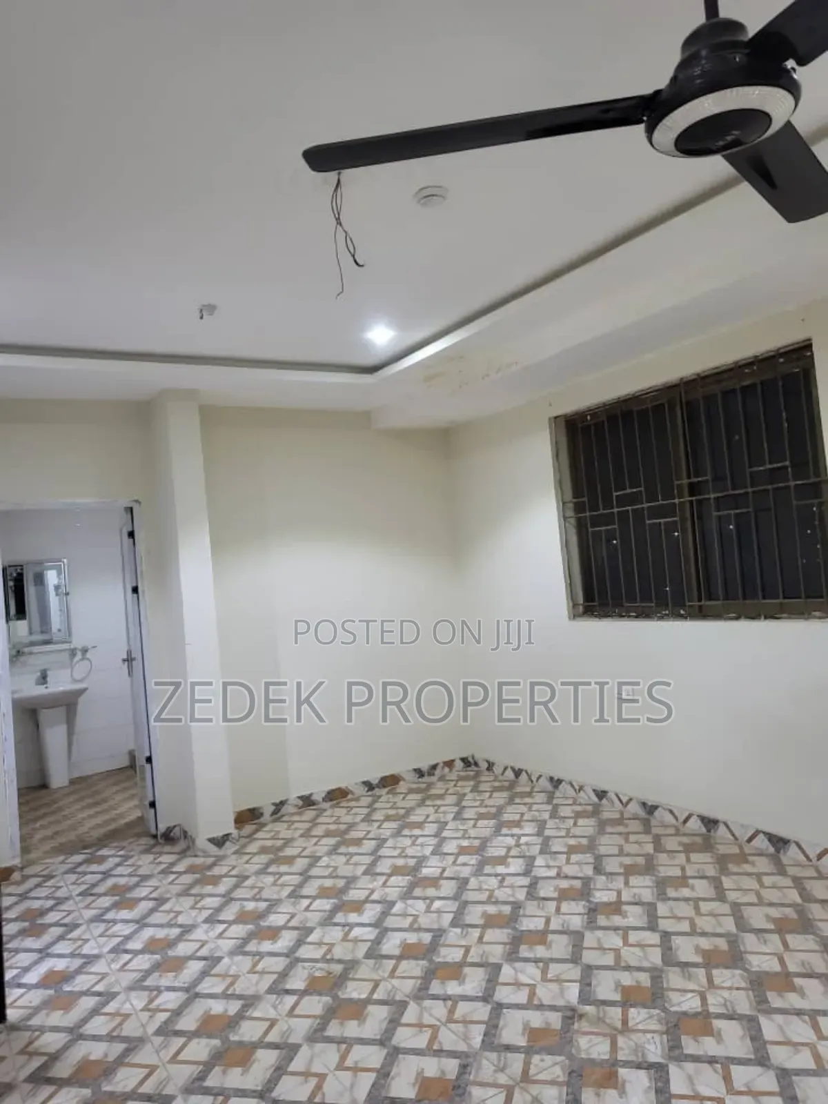 2bdrm Apartment in Zedek Properties, Ashomang Estate for rent