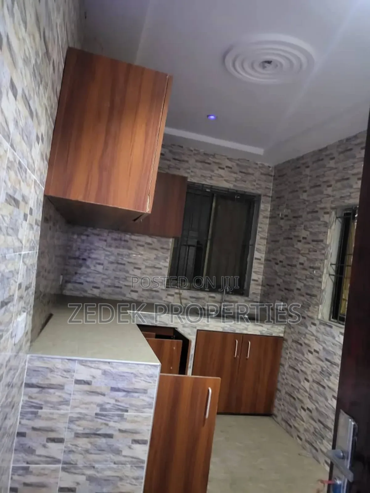 2bdrm Apartment in Zedek Properties, Ashomang Estate for rent