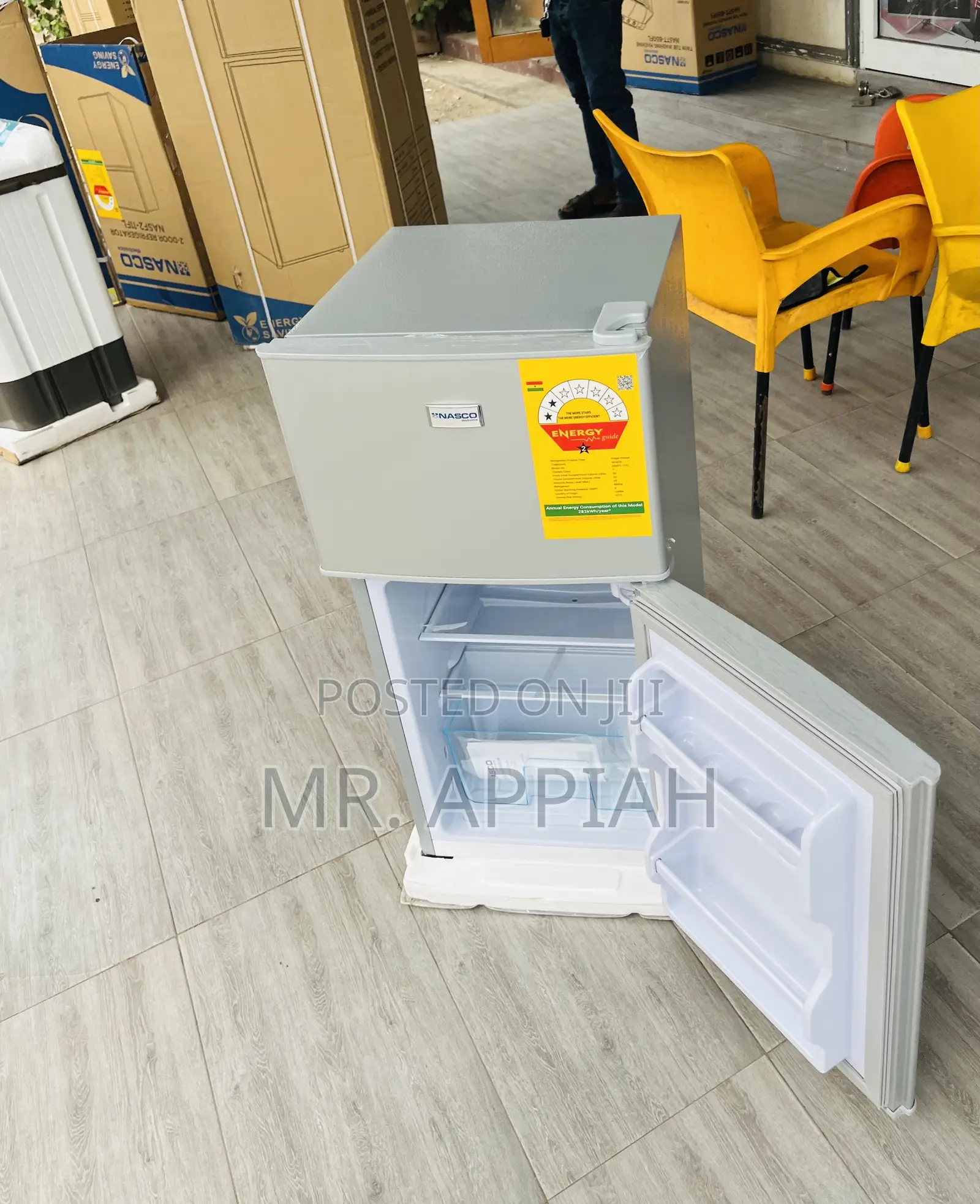 Get Affordable Nasco Nasf2-11fl Table Top Fridge