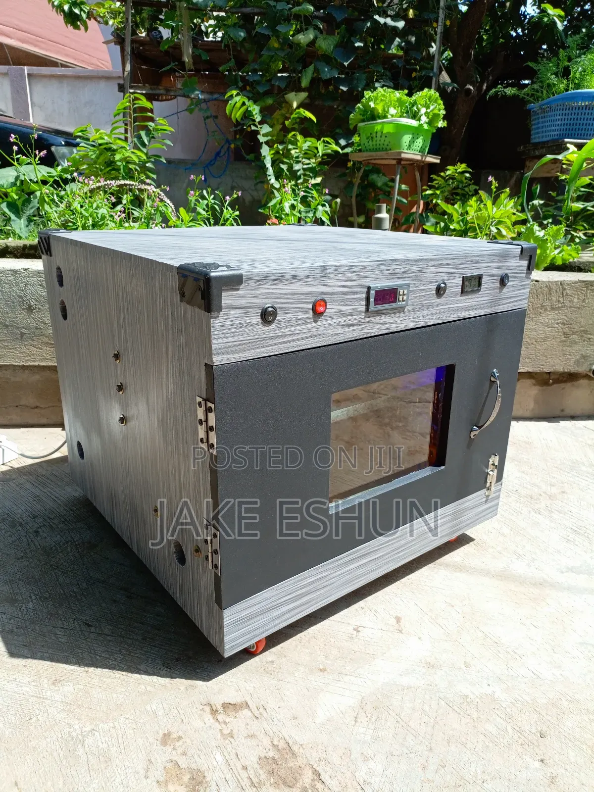 Portable Egg Incubator