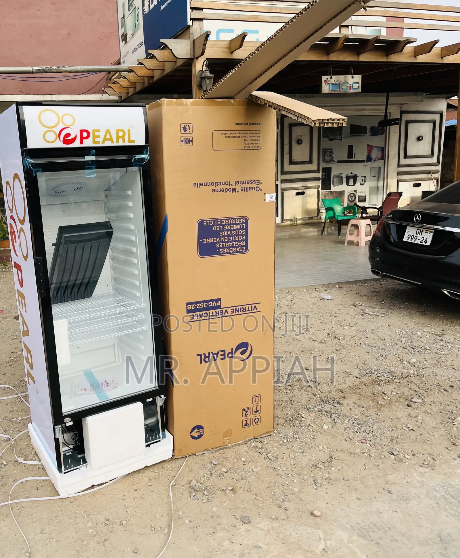Super Cooling Pearl PVC-352-2b Single Door Beverage Cooler.