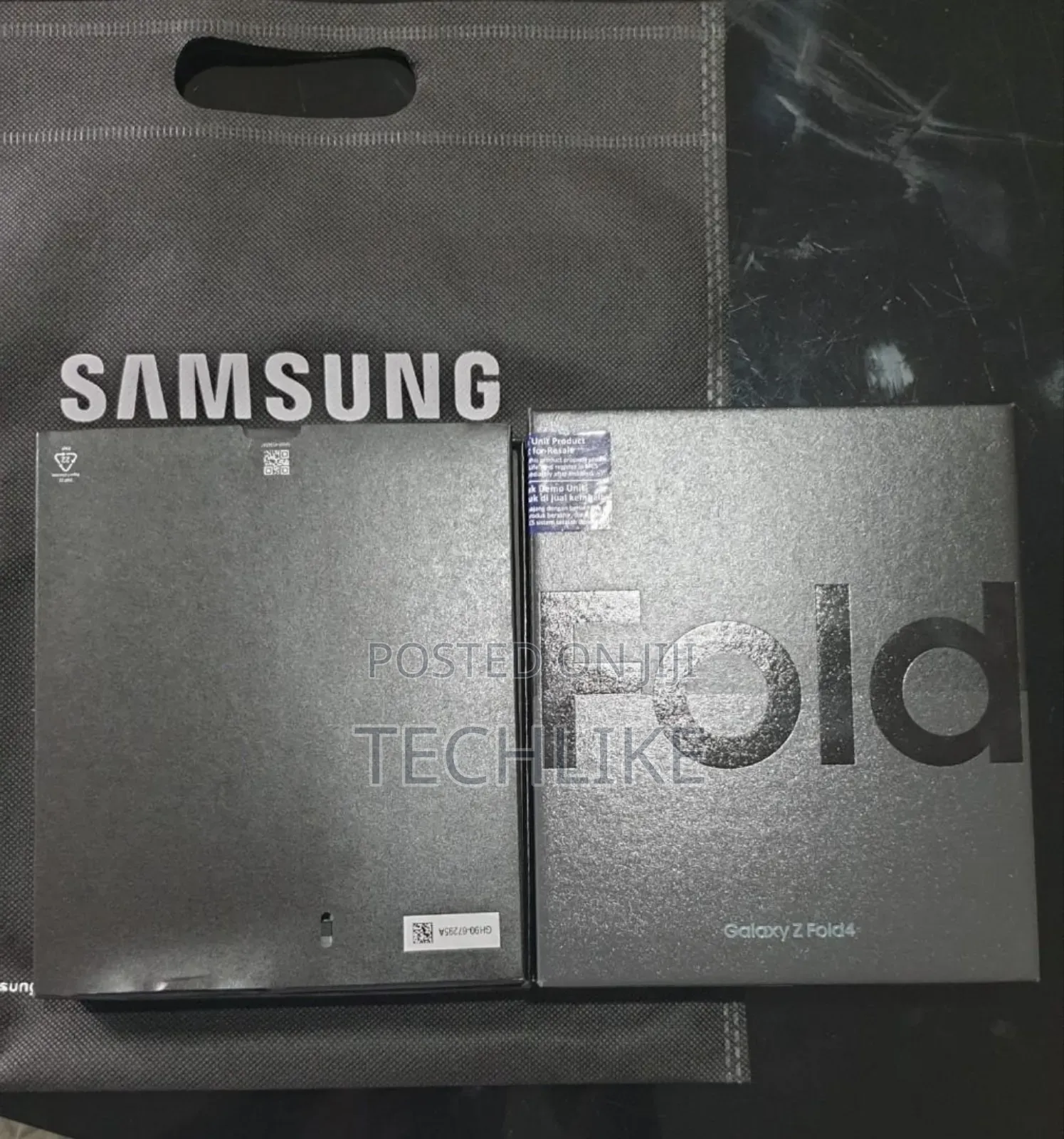New Samsung Galaxy Z Fold4 512 GB Black
