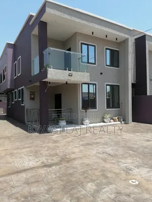 4bdrm House in Adenta Ashiyie for sale