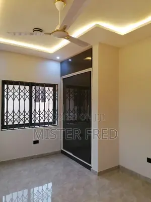 4bdrm House in Adenta Ashiyie for sale