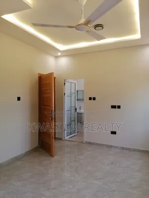 4bdrm House in Adenta Ashiyie for sale