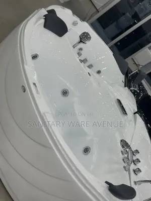 Jacuzzi - Corner Bathtub - Luxury Jacuzzi