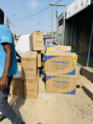 One Remote Control White Nasco Split R410 Gas 1.5hp