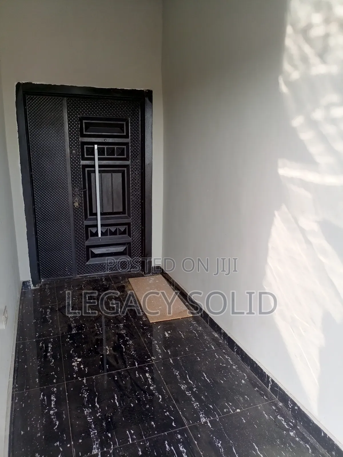 1bdrm Apartment in Legacy Solid Real, Tseaddo for rent