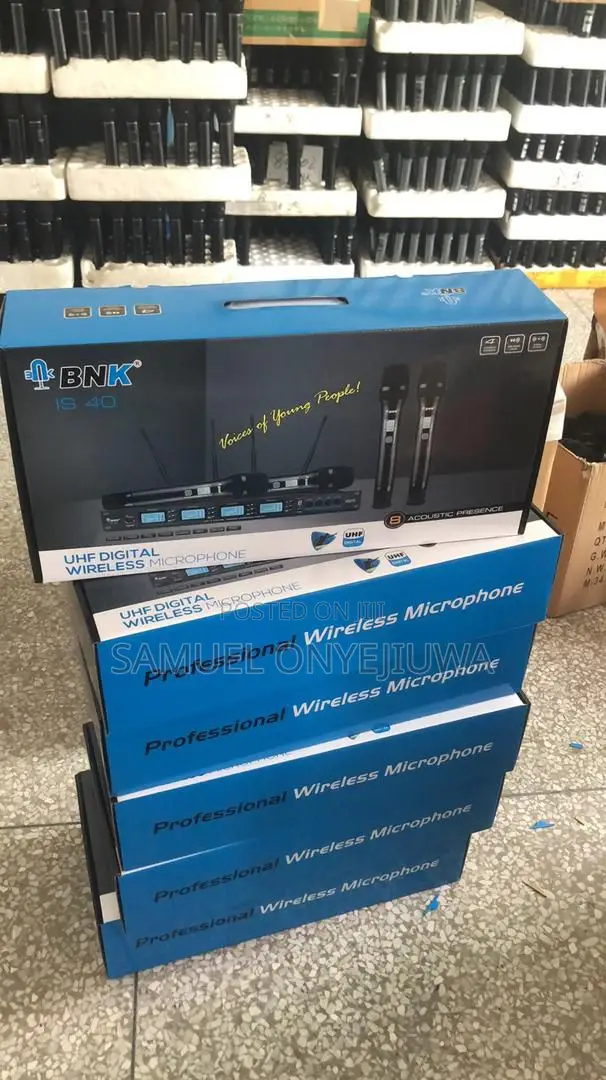 4 Channels Digital Wireless Microphone 4 in 1