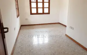 12bdrm Duplex in Tesano for rent