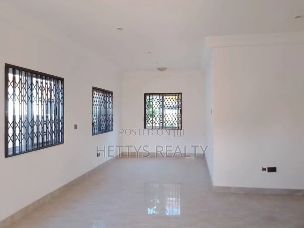 2bdrm House in Oyarifa, Pentecost for sale