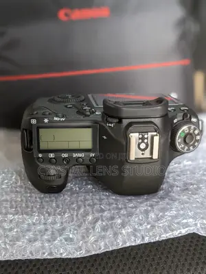 99% New Canon 6d With Bag and Free Sd Card