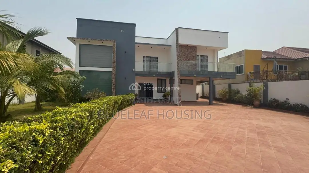 5bdrm House in Ashaley Botwe for sale