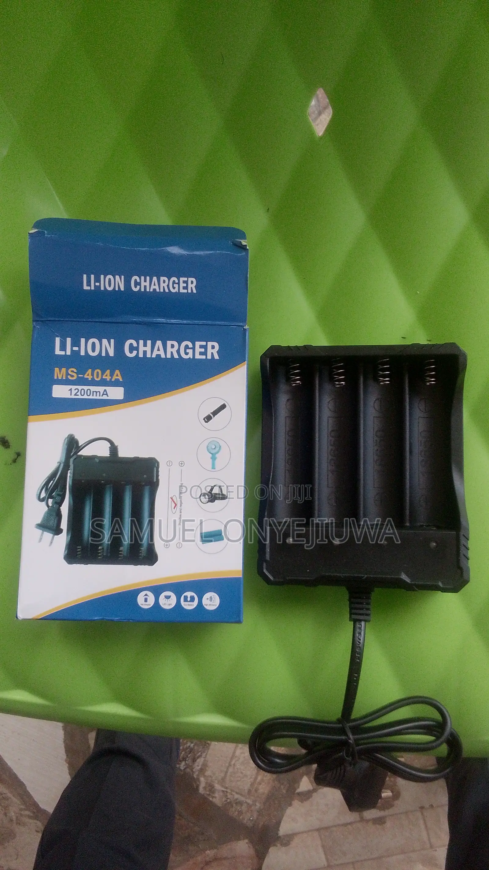 18650 Long Battery Charger for Microphone 4ways