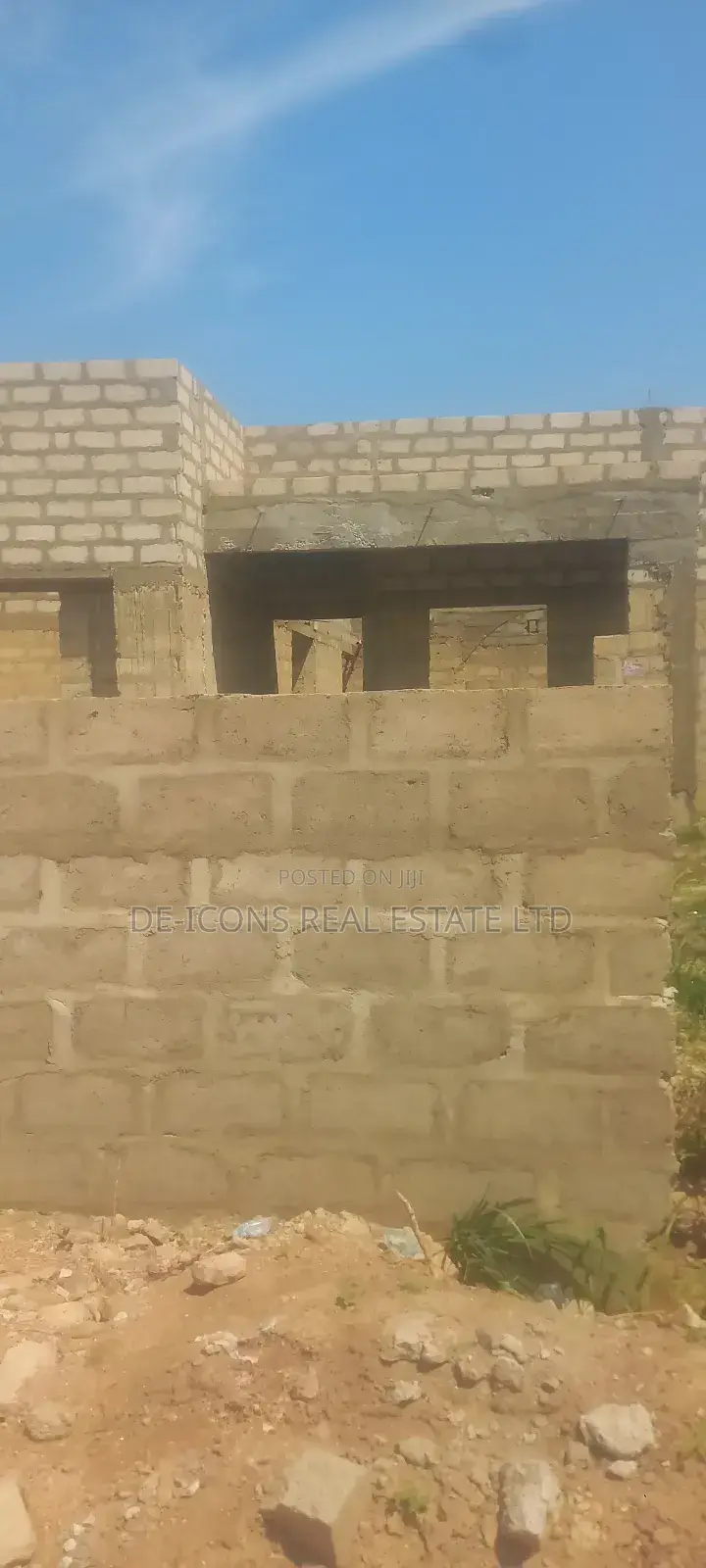 3bdrm Mansion in De-Icons Real Estate, Awutu Senya East Municipal