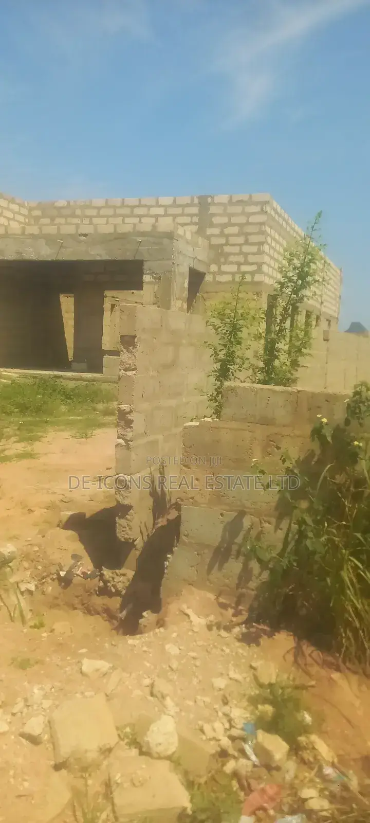 3bdrm Mansion in De-Icons Real Estate, Awutu Senya East Municipal