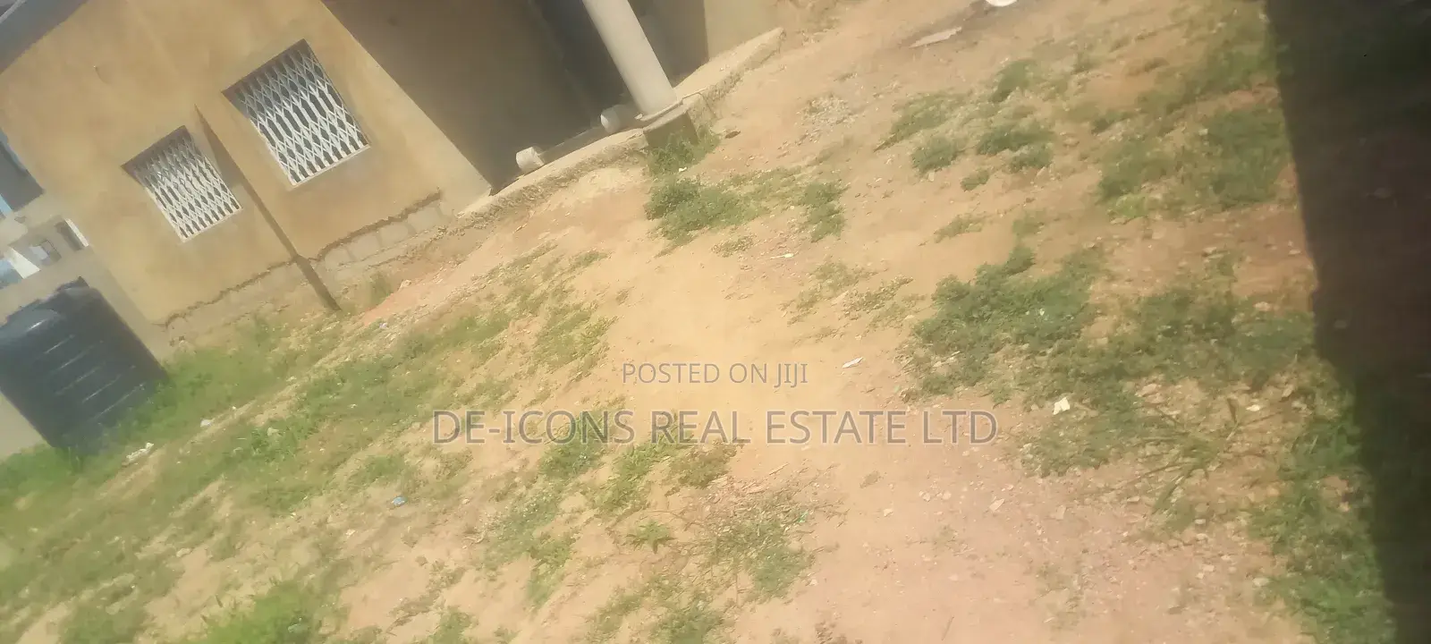 3bdrm Mansion in De-Icons Real Estate, Awutu Senya East Municipal
