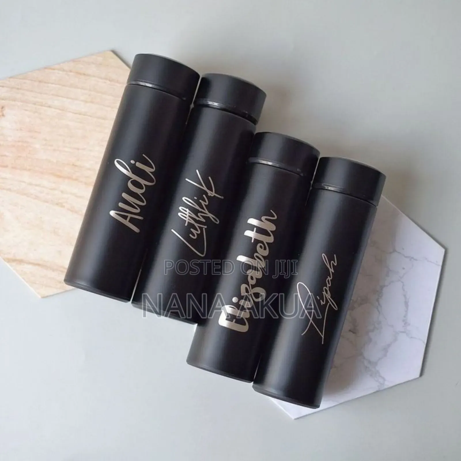 Customised Vacuum Flasks With Temperature Display