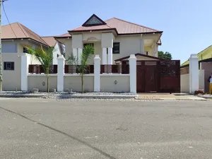 4bdrm House in American House, East Legon for rent