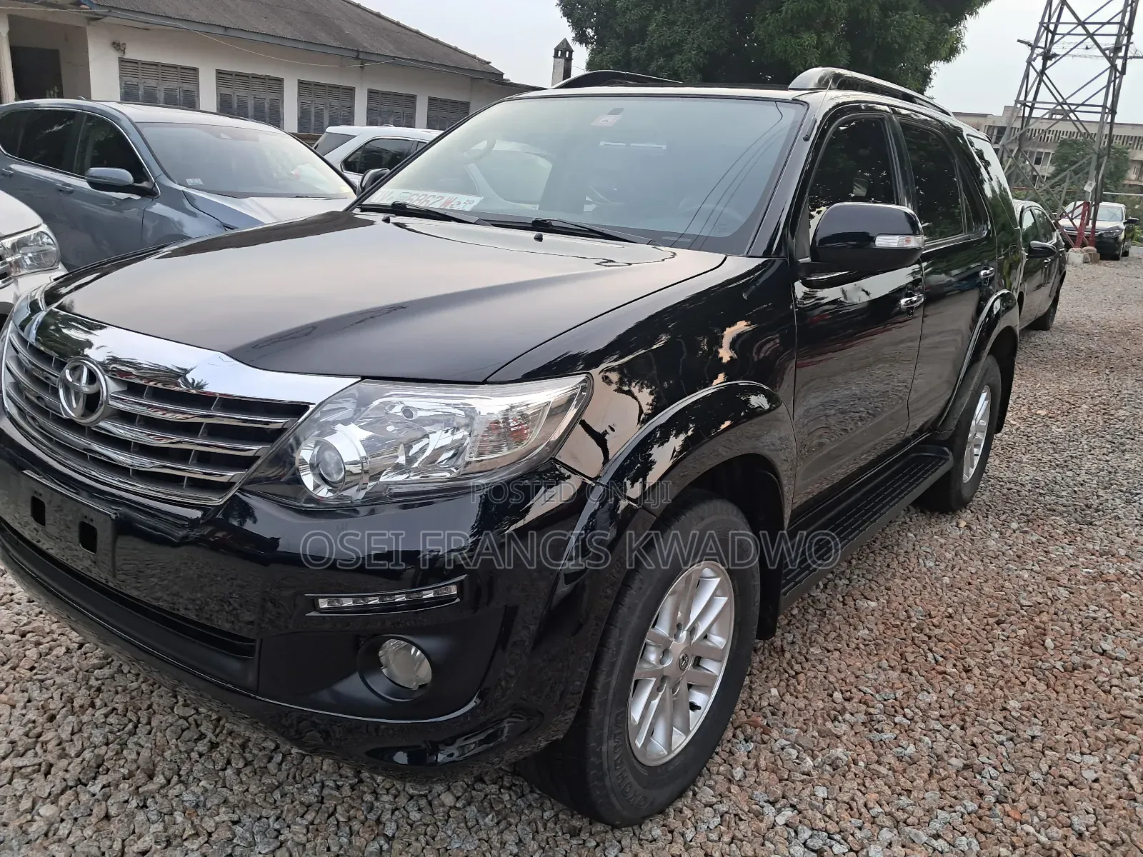 Toyota Fortuner 2.5 D AWD 2012 Black