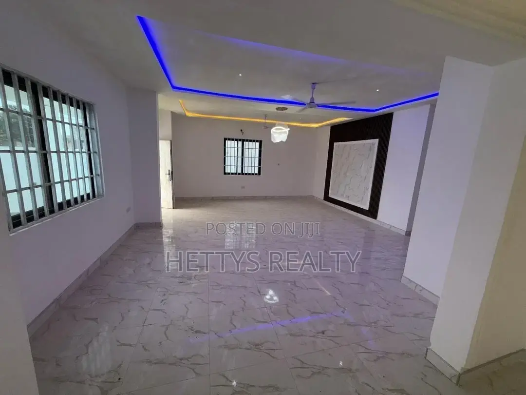 3bdrm House in Kasoa for sale