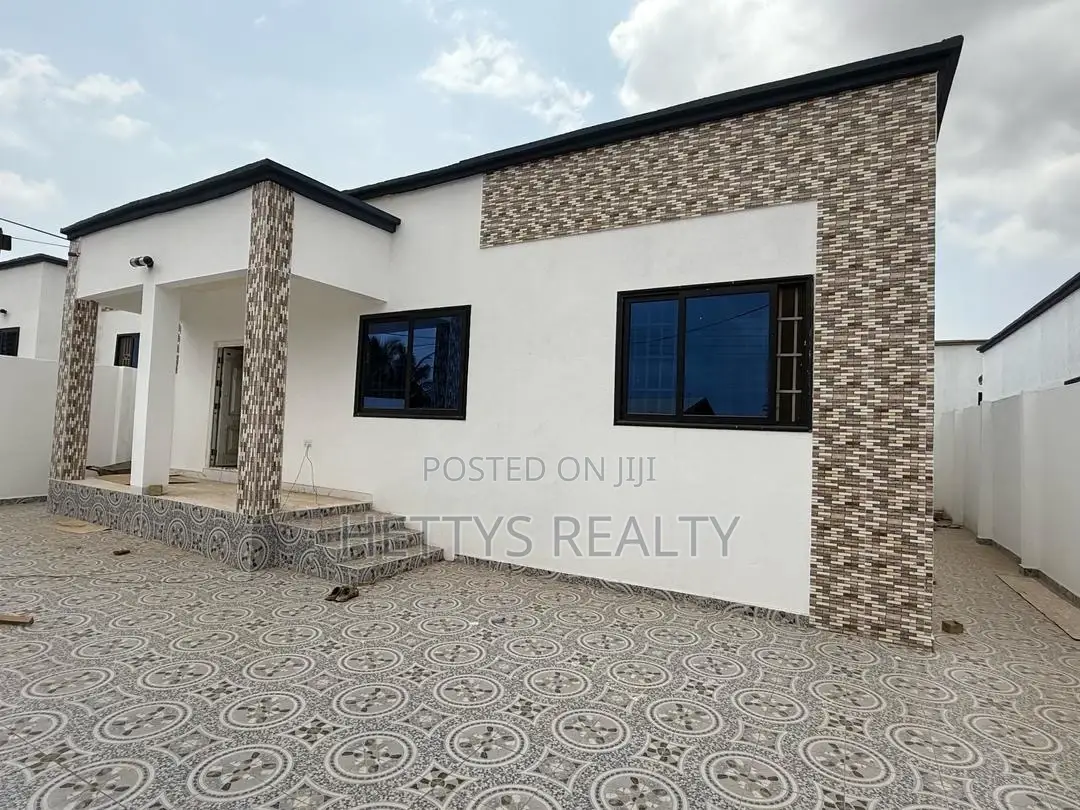 3bdrm House in Kasoa for sale
