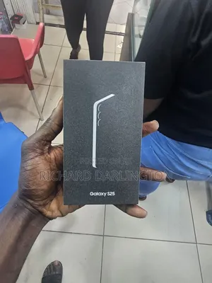 New Samsung Galaxy S25 128 GB Black