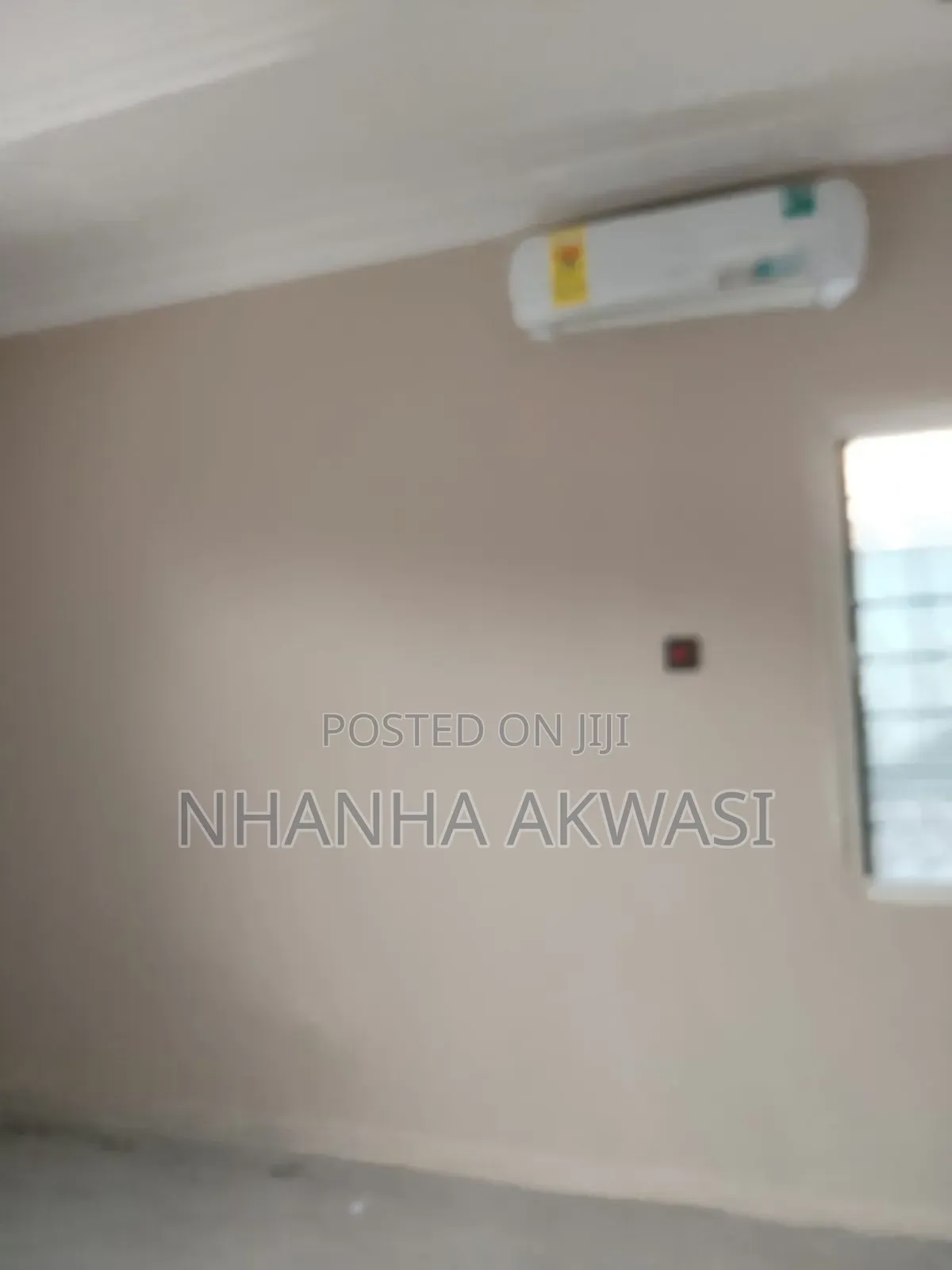 5bdrm House in Teme Community 11, Tema Metropolitan for sale