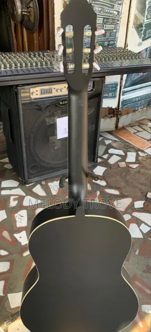 6-String Classical Acoustic Guitar (Maria)