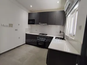 3bdrm Bedsitter in American House, East Legon for rent