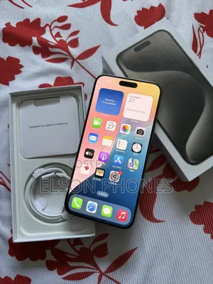 Photo - Apple iPhone 15 Pro Max 256 GB Silver