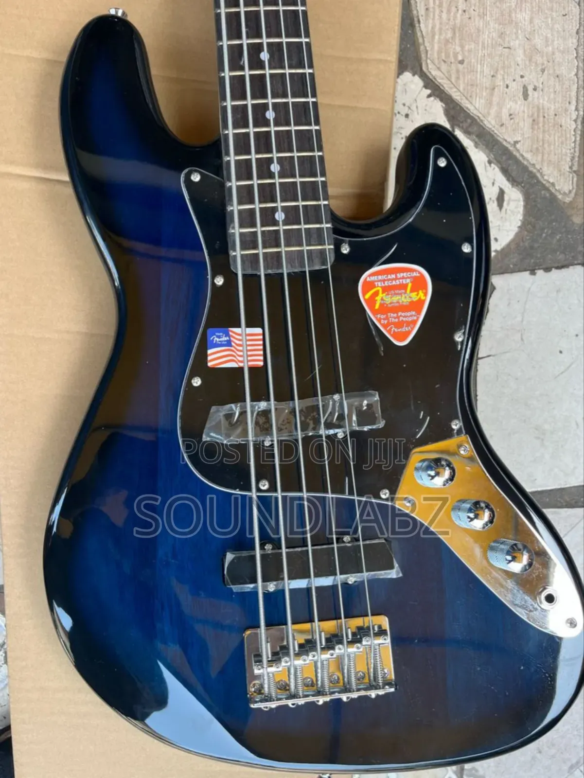 Fender 5-String Bass Guitar(Blue)