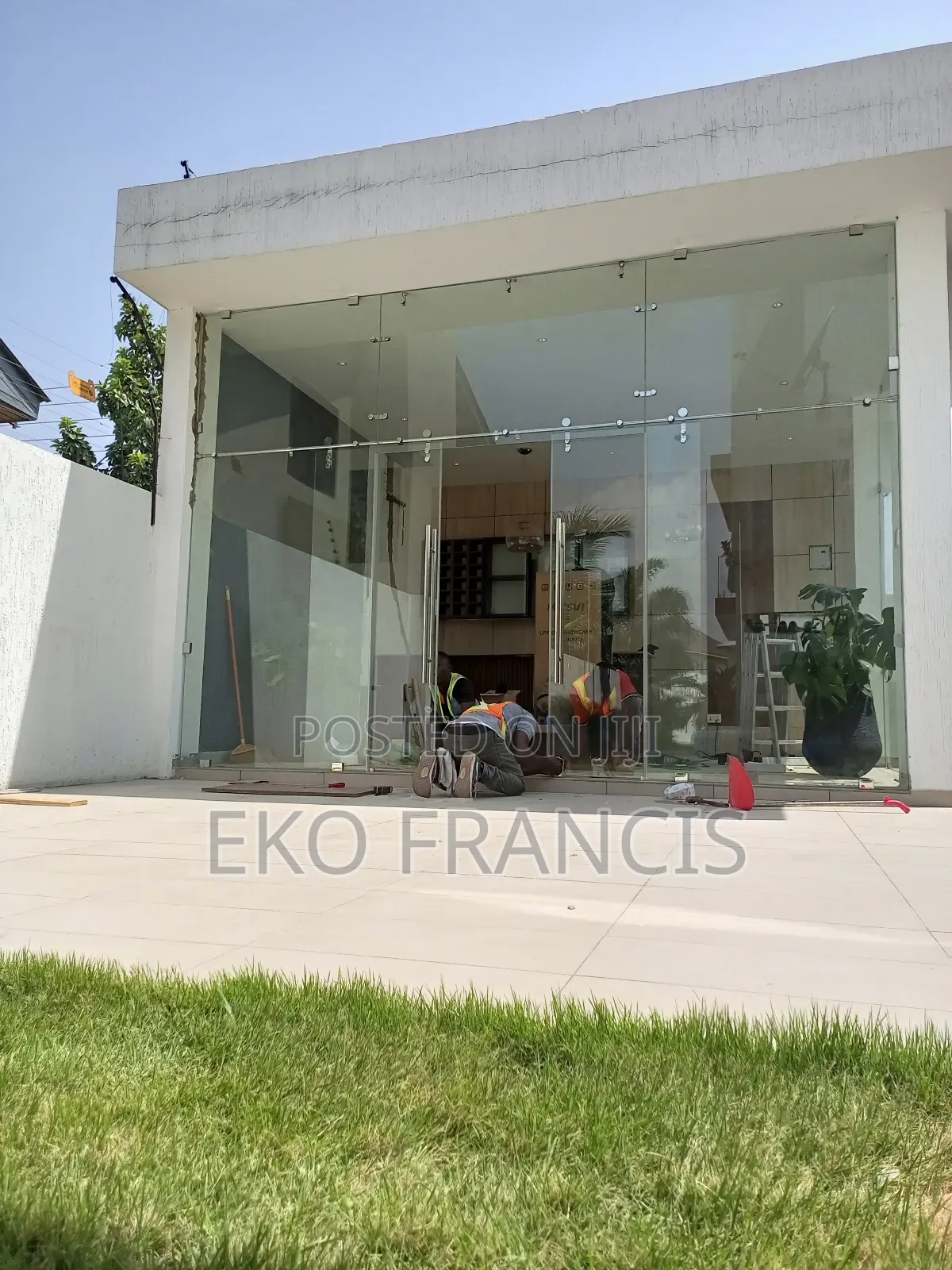 Frameless Glass Partition Classic