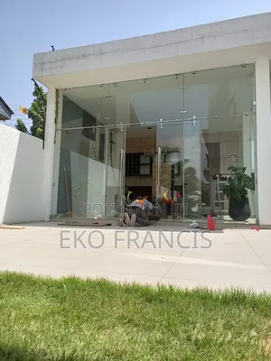 Frameless Glass Partition Classic