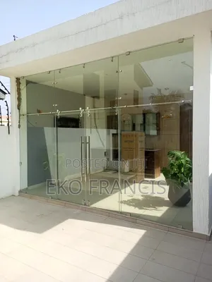 Frameless Glass Partition Classic