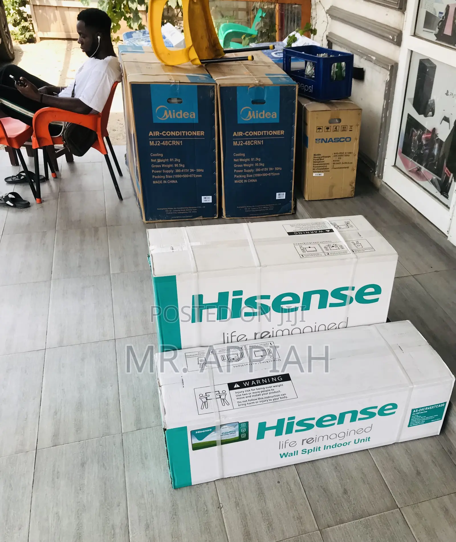 R410 Gas Non Inverter Electric Air Conditioner.