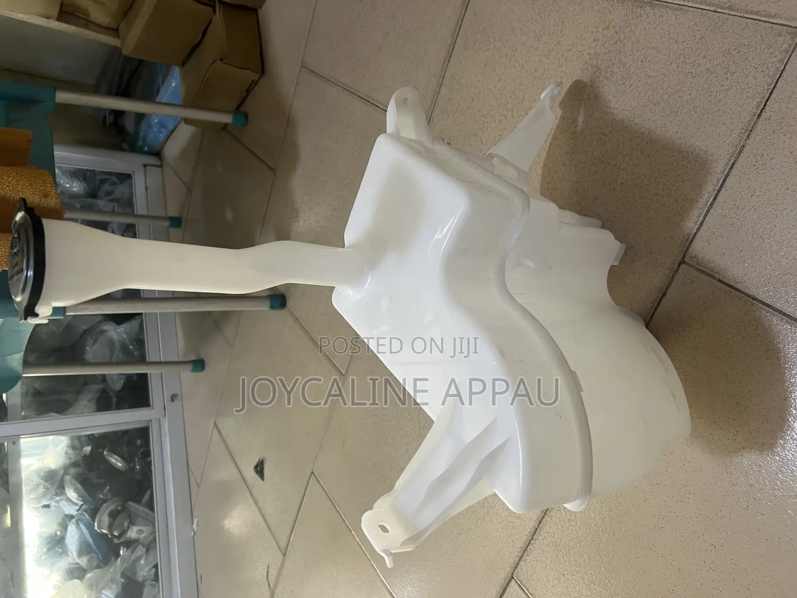 Toyota Wiper Wash Container(Gallon) Carmy 2014
