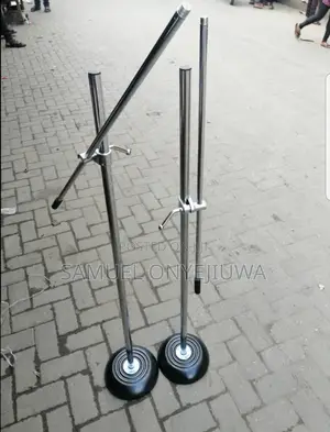 Round Base Microphone Stand