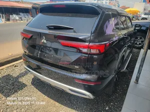 Mitsubishi Outlander 2.0 PHEV AWD 2021 Black