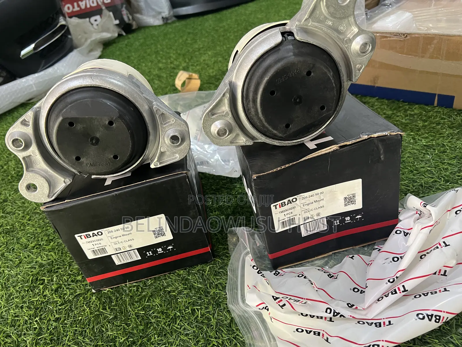 C 300 Engine Seat