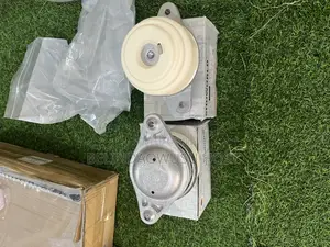 C250 Engine Seat