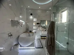 4bdrm House in Ashaley Botwe for sale