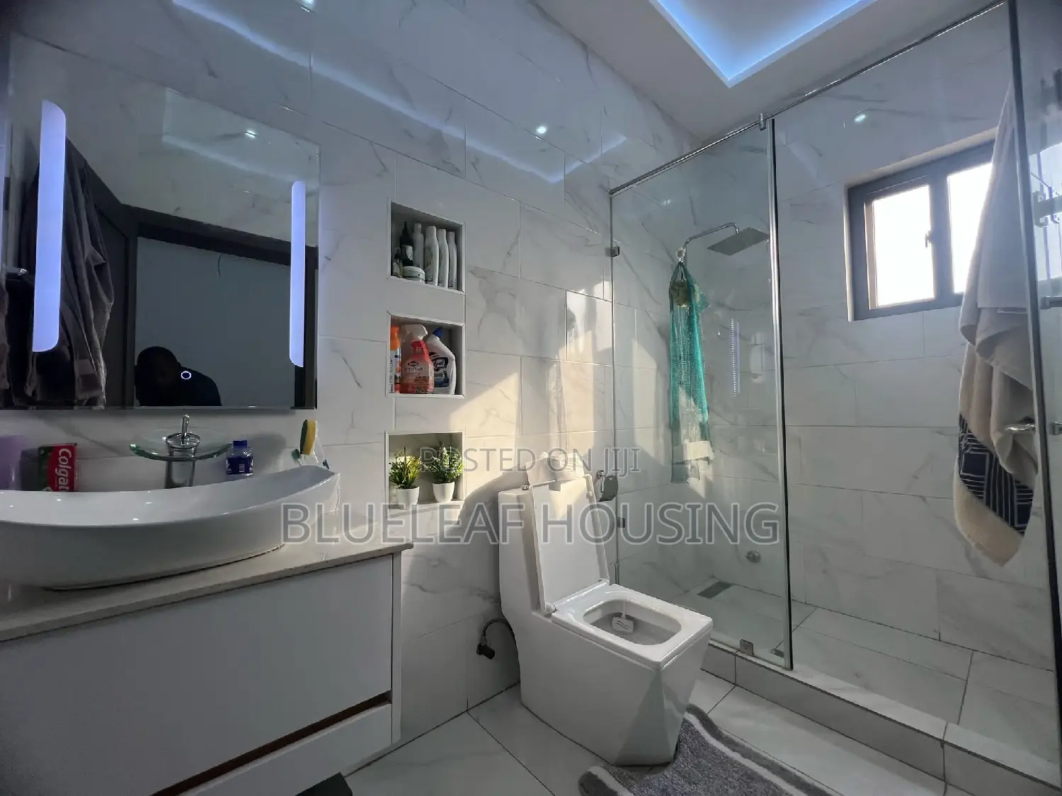 4bdrm House in Ashaley Botwe for sale