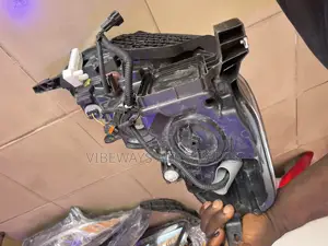 Nissan Sentra 2016- 2019 Headlight Used